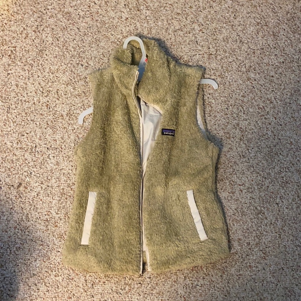 Women’s Tan Patagonia Vest